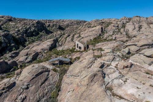 Las Rabonas Chalet De Esquí | Rustic Mountain Shelter Pure Nature