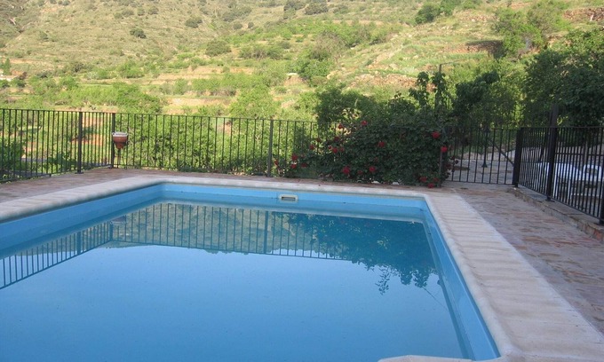 Laroya Casa | Casa rural en Almería cerca montañas