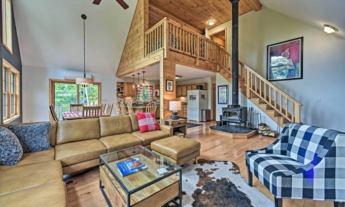 North Creek Casa | Rustic North Creek Getaway ~ 4 Mi to Gore Mtn!