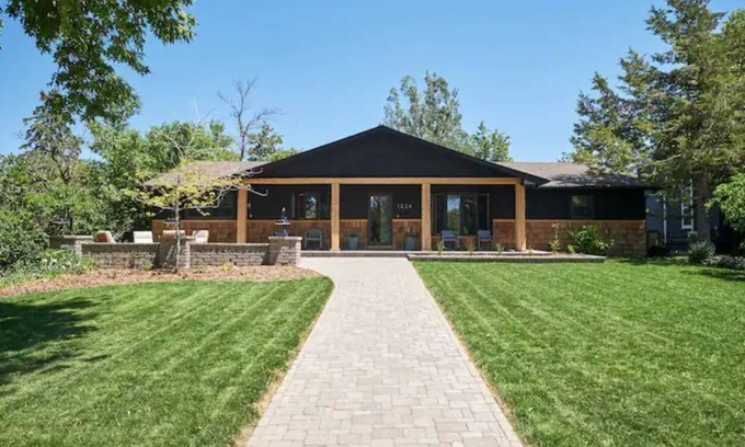 Spearfish Casa | Rustic Ranch in Downtown Spearfish