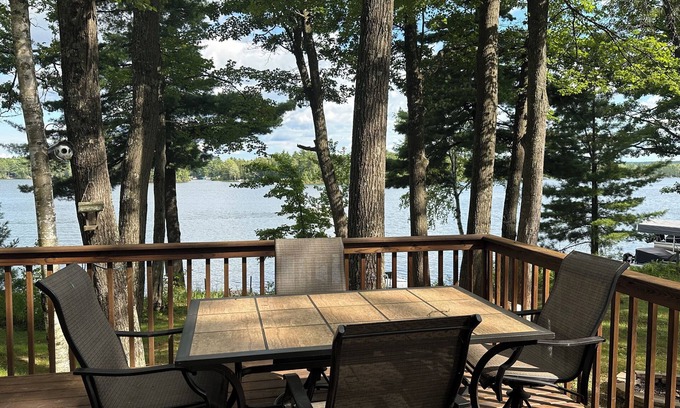 New Post Cabina | Rustic retreat at the Loon's Nest on beautiful Blueberry Lake!