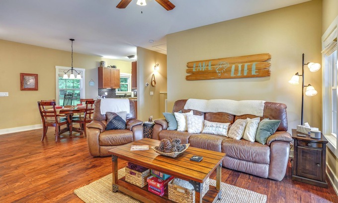 Cadiz Cabaña | Rustic Retreat in Cadiz: On Lake Barkley