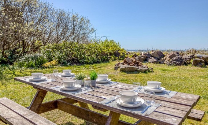 Yachats Casa | Rustic Retreat