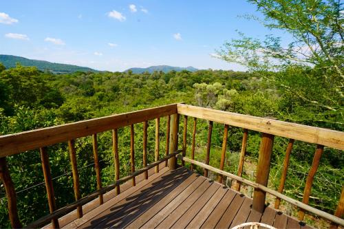 Buffelspoort Casa | Rustic River & Bush Escape
