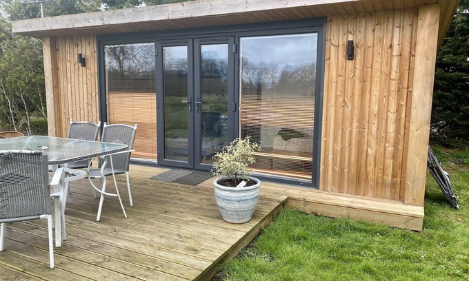 Thetford Cabina | Rustic Rural Countryside Retreat