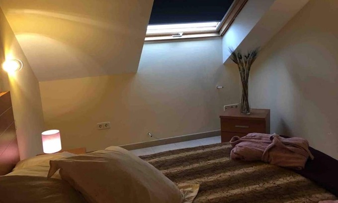Coiron Villa | Rustica Casa de Piedra con vistas a las Rías y Mar de Galicia.