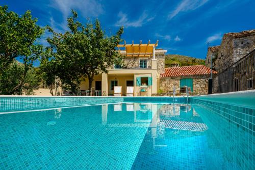Zupa dubrovacka Villa | Rustic Stone Villa Begovi Dvori- 15 minutes to Dubrovnik