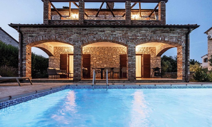 Cabrunici Villa | Beautiful stone Villa with heated pool