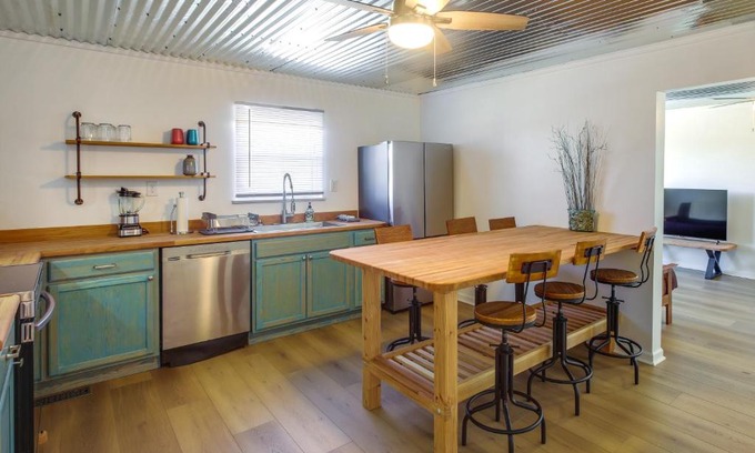 Lupton City Casa | Rustic Whitwell Home with Grill, Near State Parks!