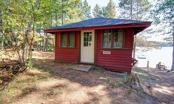 Lac du Flambeau Cabina | Rustic, Wisconsin Northwoods Cabin with Private Dock. Family & Pet Friendly!