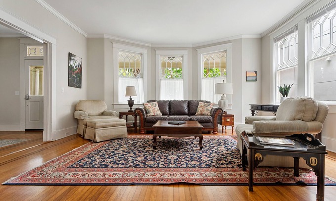 Radcliffeborough Apartamento | Rutledge Avenue Inn | Downtown Luxury
