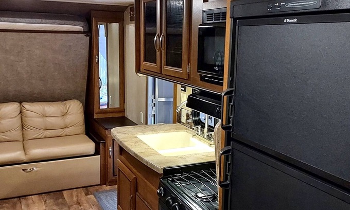 Englewood South Casa | RV/camper in terrific Via Madonna property