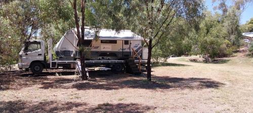 Gunnedah Otro | RV Caravan in Rural Setting on Edge of Town close to AgQuip