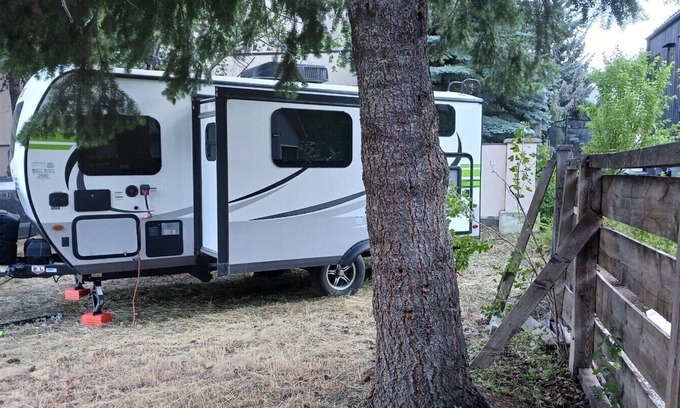 Warm Springs Casa | RV Parking in Paradise (Parking Space #B)