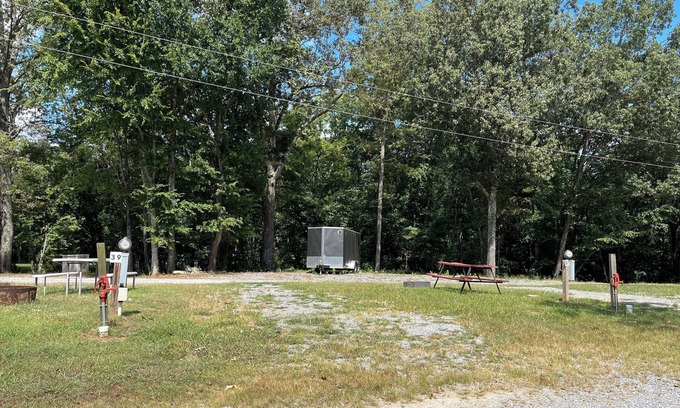 Aurora Alquiler De RV | RV Site #3 Back In - Big Rig Friendly 55ftx28ft