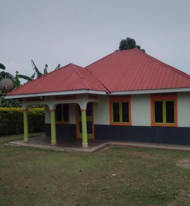 Fort Portal Casa | Rweteera Homestay