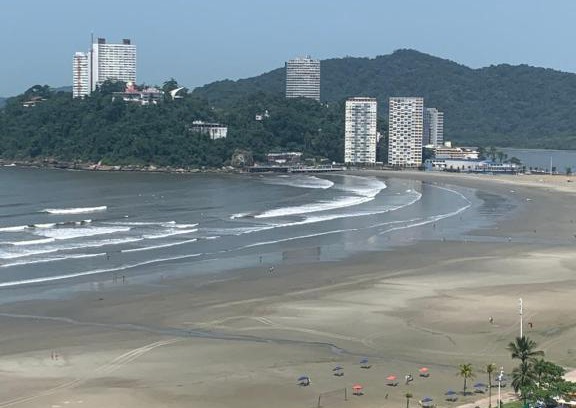 Itarare Apartamento | São Vicente Itararé prédio frente mar apto fundo vista parcial