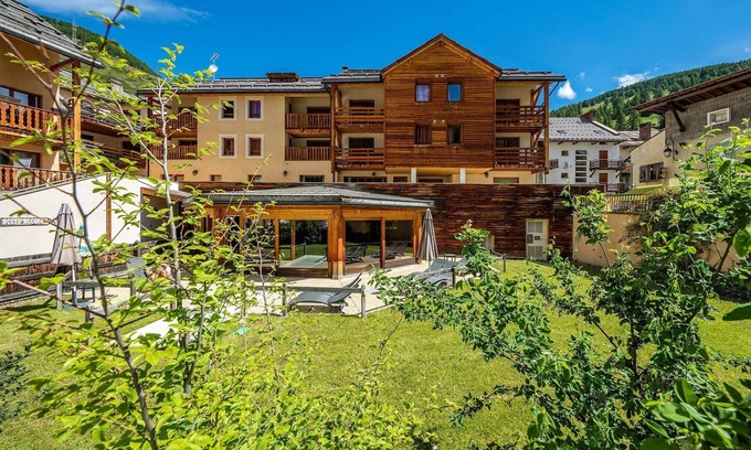 Abries Condominio | Séjour alpin cosy | Piscine & sauna | Ski à Abriès