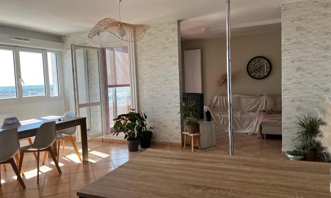 Chalon-sur-Saone Casa | Séjour chez Emelinne