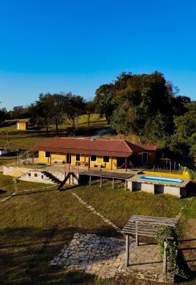 Tres Coracoes Casa | Sítio com piscina, lago e quadra - perto de São Thome das Letras