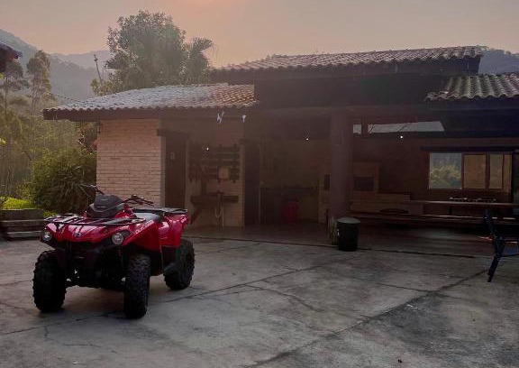 Camboriu Casa | Sítio LuMa - Rodeado de natureza e cachoeira particular
