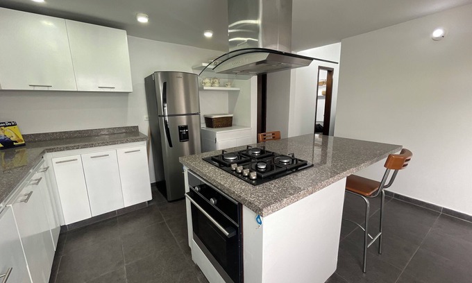 Santa Ana Apartamento | Súper Apartamento TV Wi Fi y parqueadero