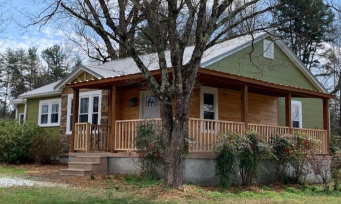 Salem Casa | S Circle Beautifully Restored Rental Home in Salem