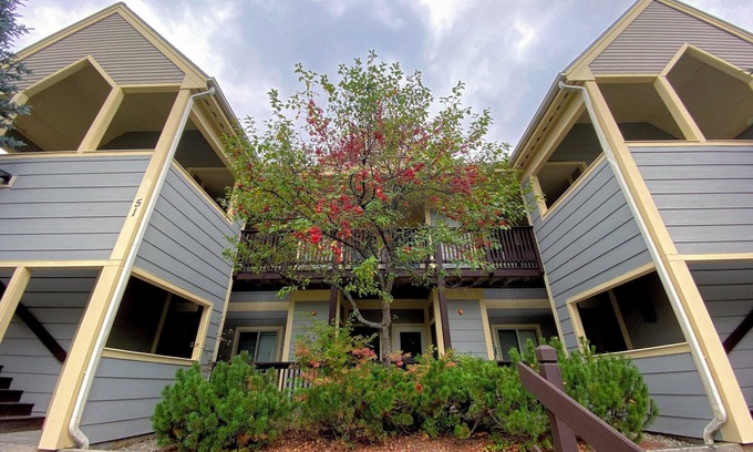 Bretton Woods Apartamento | S27 Family style Bretton Woods condo, close to Mt. Washington hotel, and Dog Friendly!