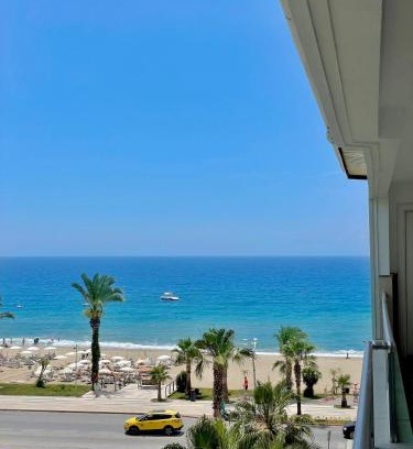 Alanya Apartamento | SA Apartments! Beachfront Apartment with Sea View & Pool