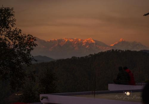 Almora Casa | Saanjh Binsar, Himalaya ka Dwaar