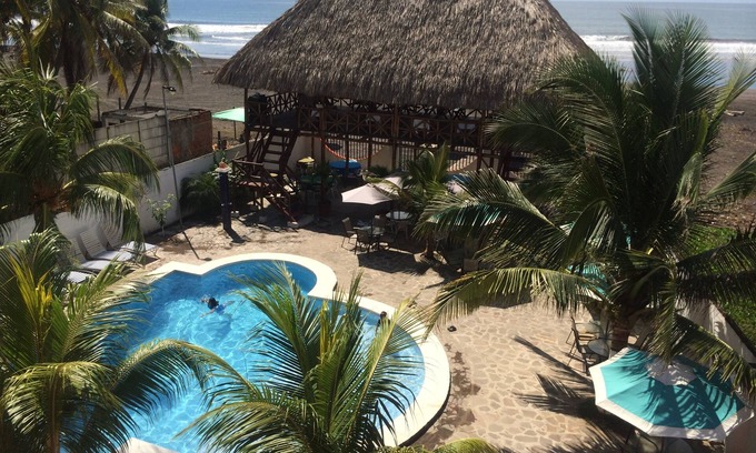 La Libertad Hotel | SABAS Beach Resort