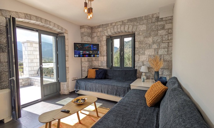 Livadi Apartamento | Sabaton Apartment . A breathtaking gem in the Peloponnese!