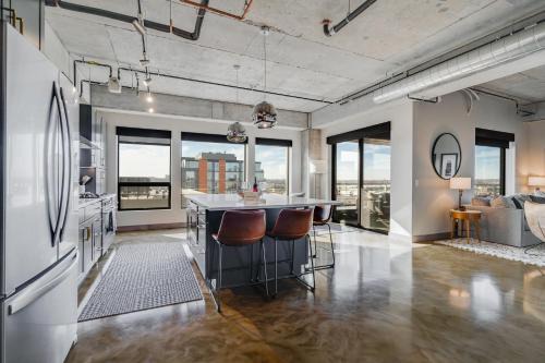 Warehouse District Apartamento | Sable 701 - Luxury Two Story Loft
