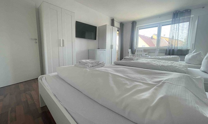 Schwandorf Condominio | (SAD163) Möblierte Monteurwohnung mit Balkon