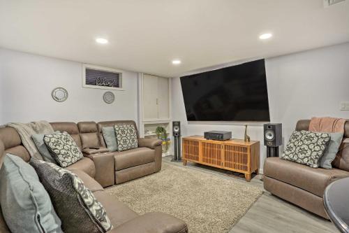 Saddle Brook Apartamento | Saddle Brook Studio with Patio - Near NYC!