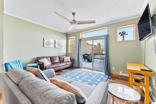 Wildernest Villa | Saddle Ridge Townhomes 253 : 2