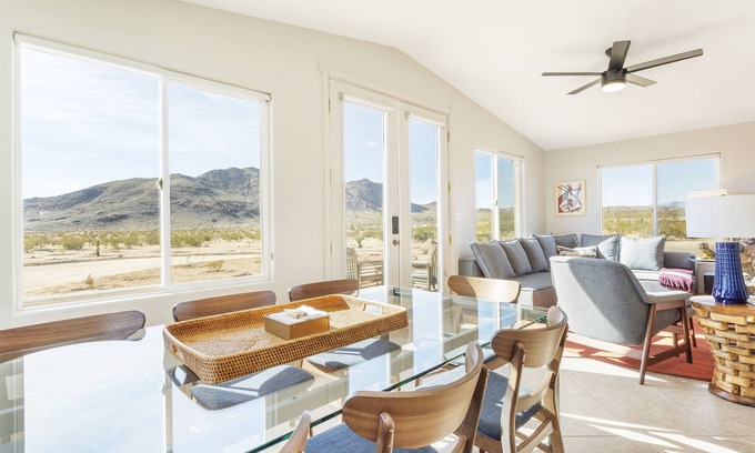 Joshua Tree Casa | Saddleback Escape w/ Hot tub - Open Desert in Joshua Tree