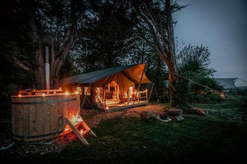 Yarmouth Apartamento | Safari Tent 5 With Log Burning Tub At Tapnell Farm