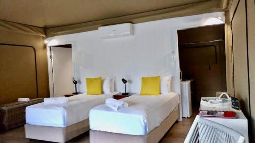 Nelly Bay Complejo | Safari Tent 7 Accessible