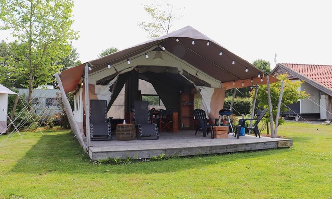 Twijzel Casa | Tienda de safari, Frisia