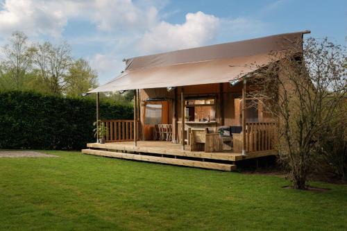 Zuna Casa | Safari tent the bartenter with private sanitary facilities 5 pers.