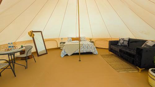 Livingstone Otro | safari tent