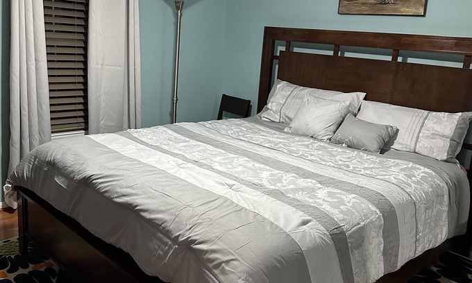 Aspen Hill Casa | Safe and Cozy Townhouse
