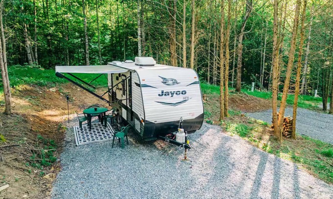 Roan Mountain Casa | Safe Haven Farm Jayco RV Camper in Roan Mountain