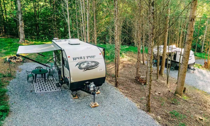 Roan Mountain Casa | Safe Haven Farm Wolf Pup RV Camper Roan Mountain