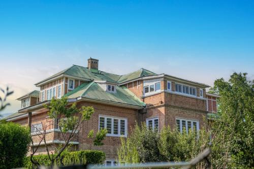 Srinagar Casa | SaffronStays Awakening Suite