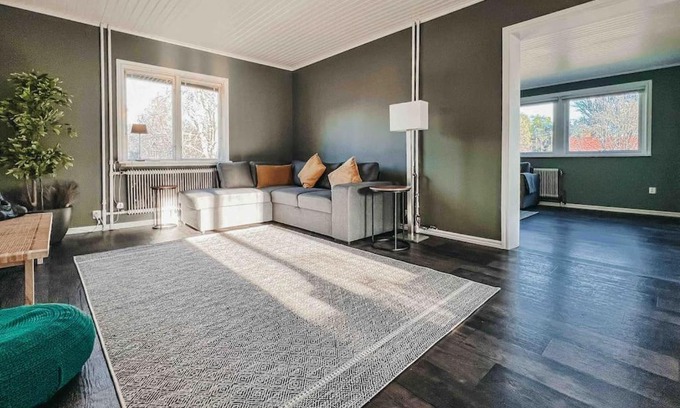 Fredriksberg Casa | Säfsen House Spacious updated home Close to the slopes!