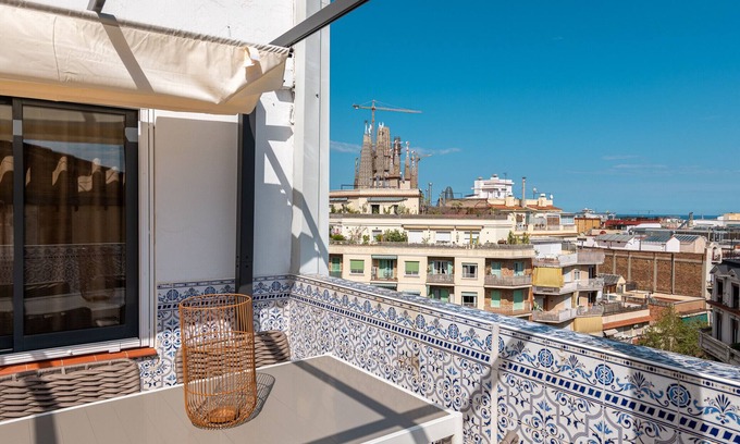 el Camp d'en Grassot i Gracia Nova Apartamento | Sagrada Familia Apartment By Olala Homes