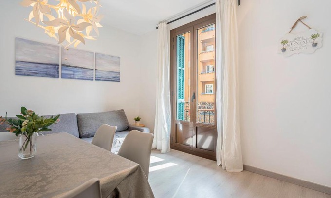 La Sagrada Familia Apartamento | SAGRADA FAMILIA C&D Lovely Apartment