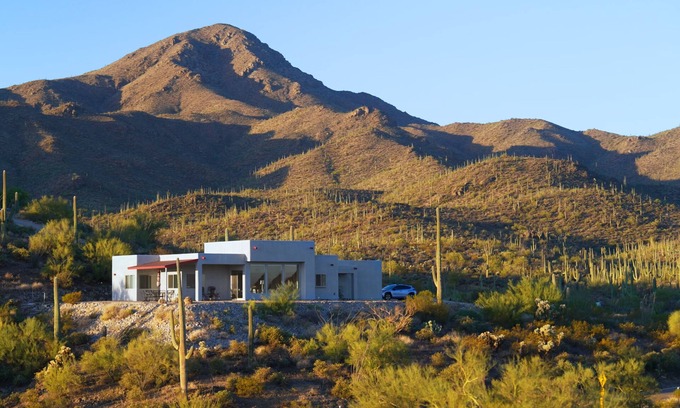 Tucson Casa | ¡Vistas panorámicas de la ciudad que te dejarán boquiabierto!